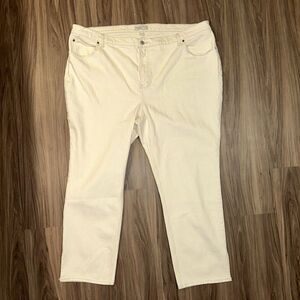 Abercrombie & Fitch 90s Straight Ultra High Rise Curve Love Size 37/24s‎ Cream